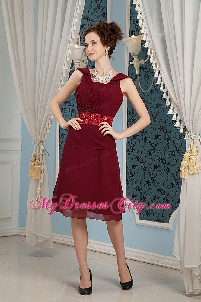 Elegant Short Burgundy Beaded Square Homecoming Dress in Chiffon