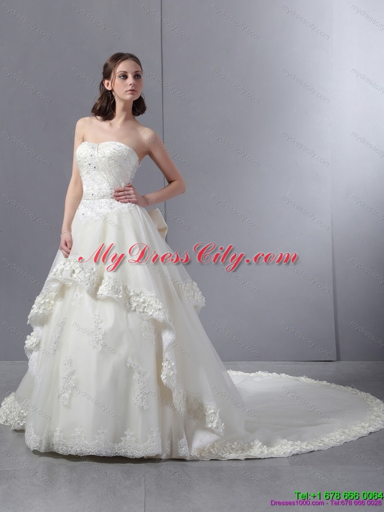 2015 Laced Beaded White Wedding Dresses with Chapel Train