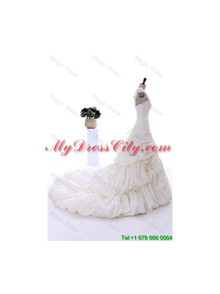 Exquisite Hand Made Flowers Wedding Dresses with Brush Train