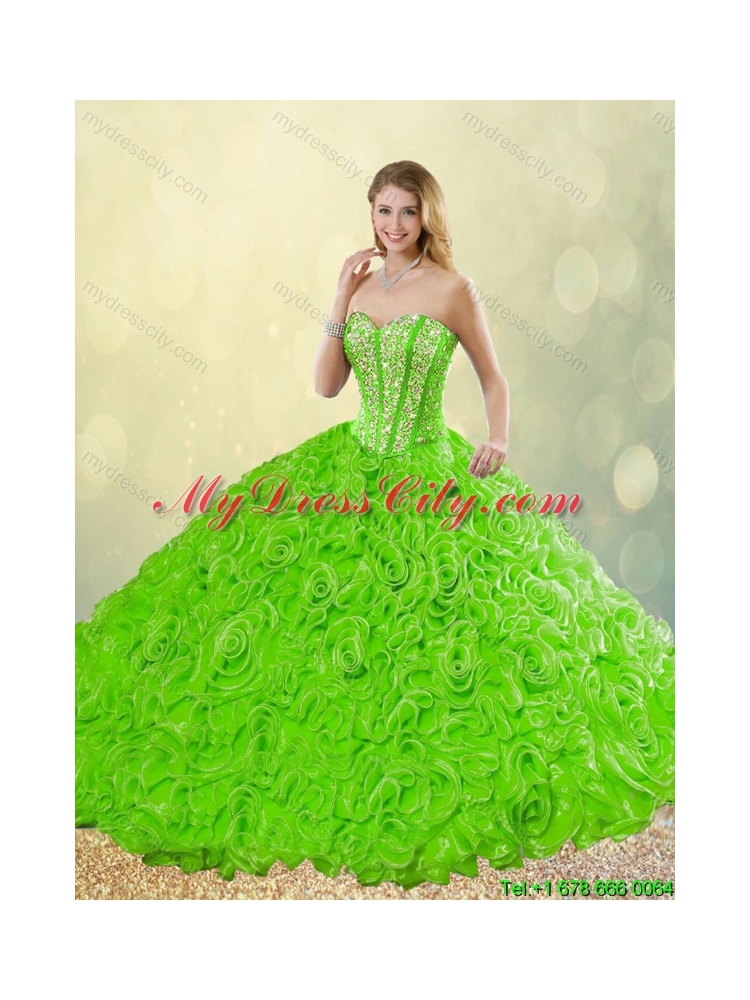 2016 Popular Brush Train Quinceanera Dresses with Rolling Flowers