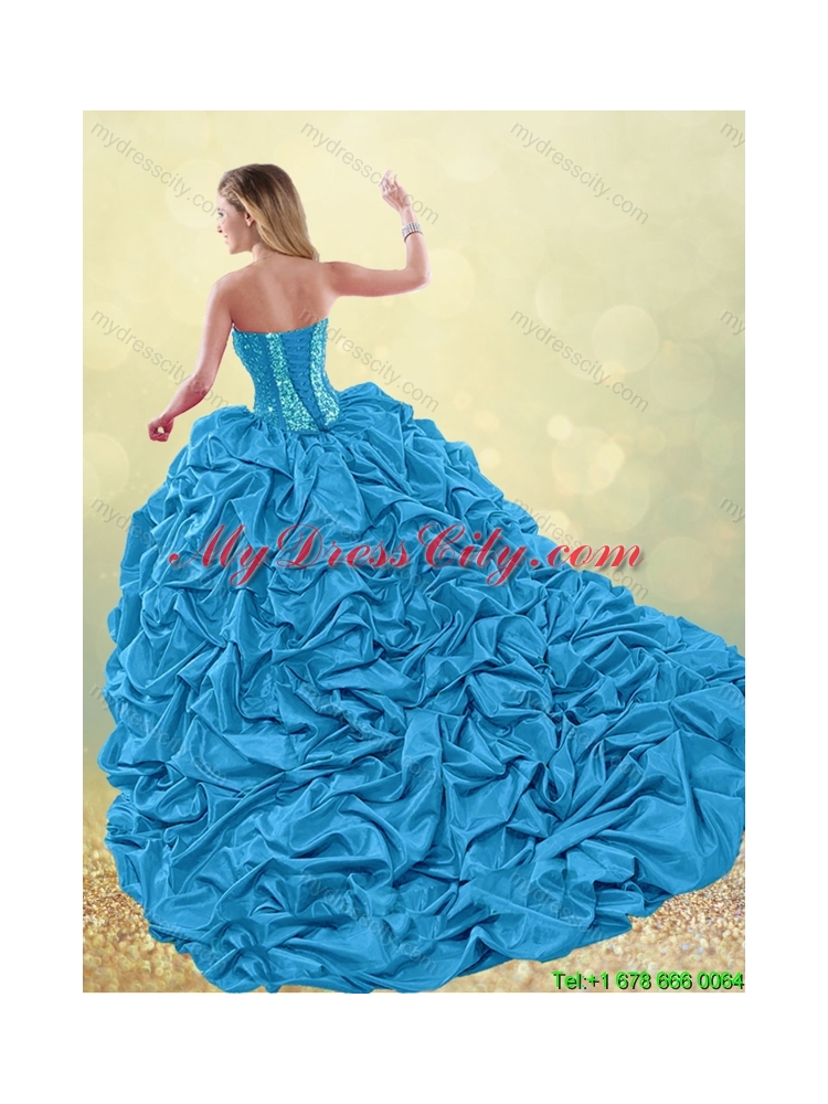 2016 Fashionable Brush Train Pick Ups and Beading Quinceanera Gowns
