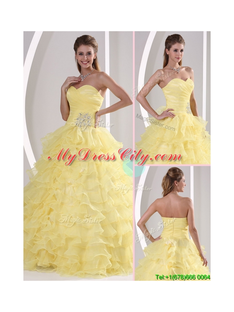 2016 Gorgeous Sweetheart Quinceaners Gowns with Appliques and Ruffled Layers