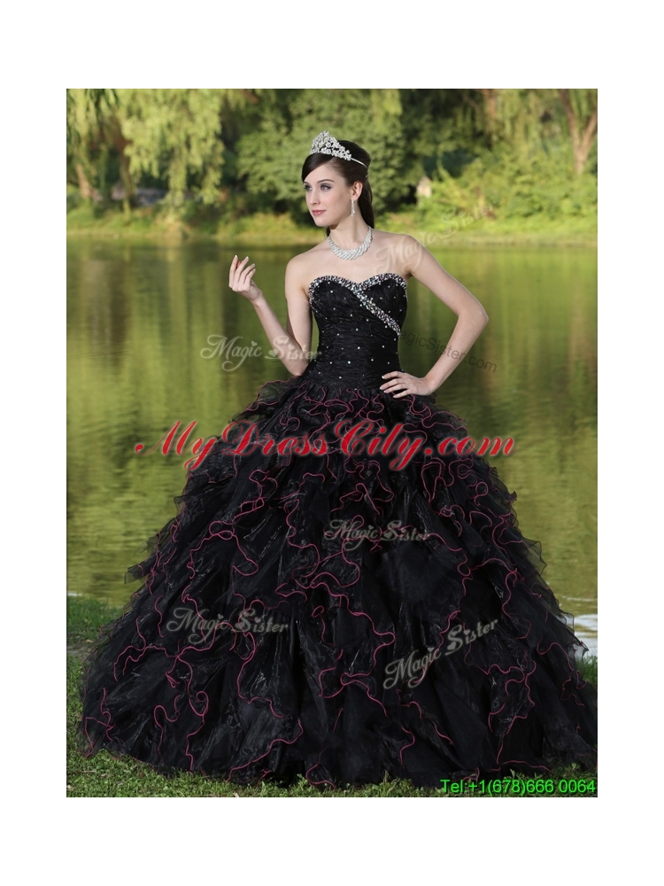 2016 Unique Sweetheart Quinceanera Gowns with Ruffles Layered and Beading