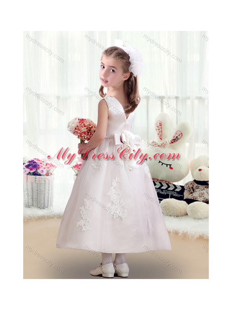 2016 Cheap Scoop Flower Girl Dresses with Appliques and Bowknot