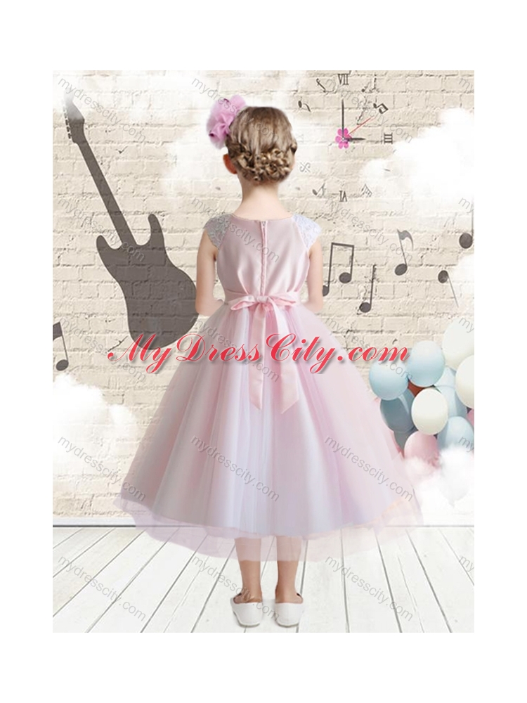 2016 Cheap Bateau Cap Sleeves Flower Girl Dresses with Appliques