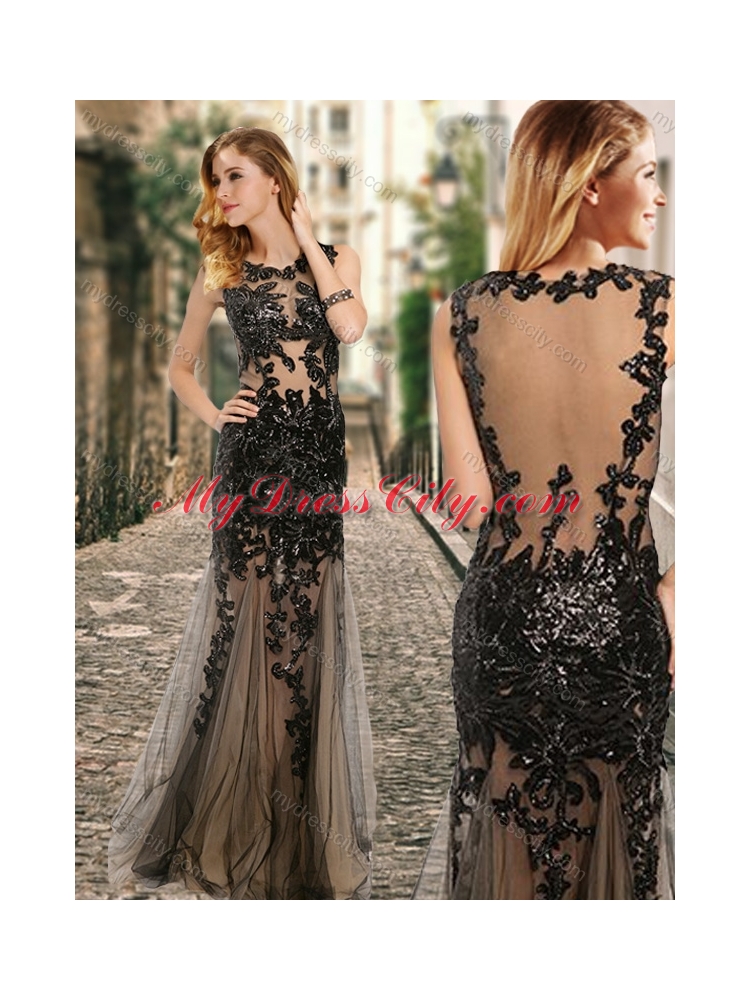 2016 See Through Back Scoop Black New Bridesmaid Dresses with Appliques in Tulle