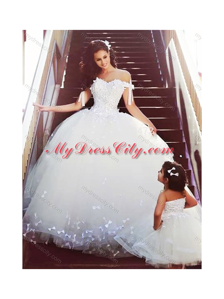 New Style Off the Shoulder Wedding Dresses with Bowknot and Romantic Strapless Flower Girl Dress with Bowknot