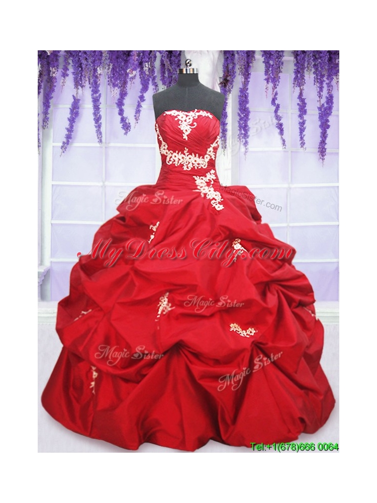2017 Romantic Puffy Skirt Red Sweet 15 Dress with Appliques and Pick Ups
