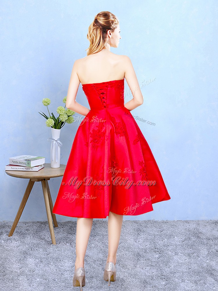 Sexy Satin Sleeveless Knee Length Court Dresses for Sweet 16 and Appliques and Ruffles