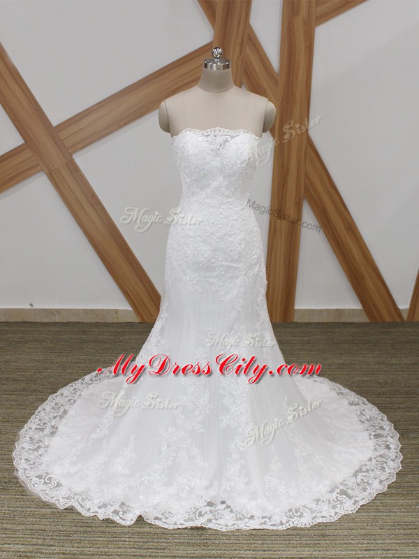 Top Selling White Sleeveless Tulle Brush Train Lace Up Wedding Gown for Wedding Party