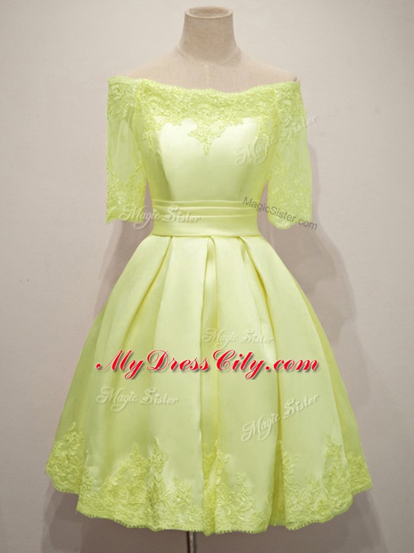 Dynamic Half Sleeves Knee Length Lace Lace Up Vestidos de Damas with Yellow