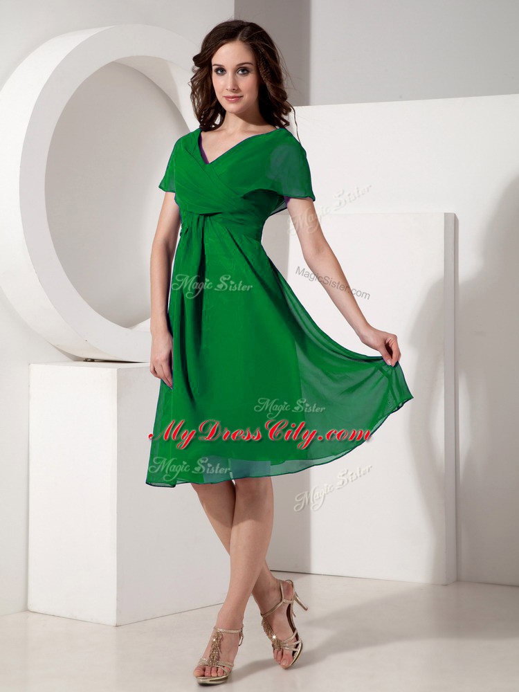 Superior Knee Length Empire Short Sleeves Green Mother Dresses Zipper