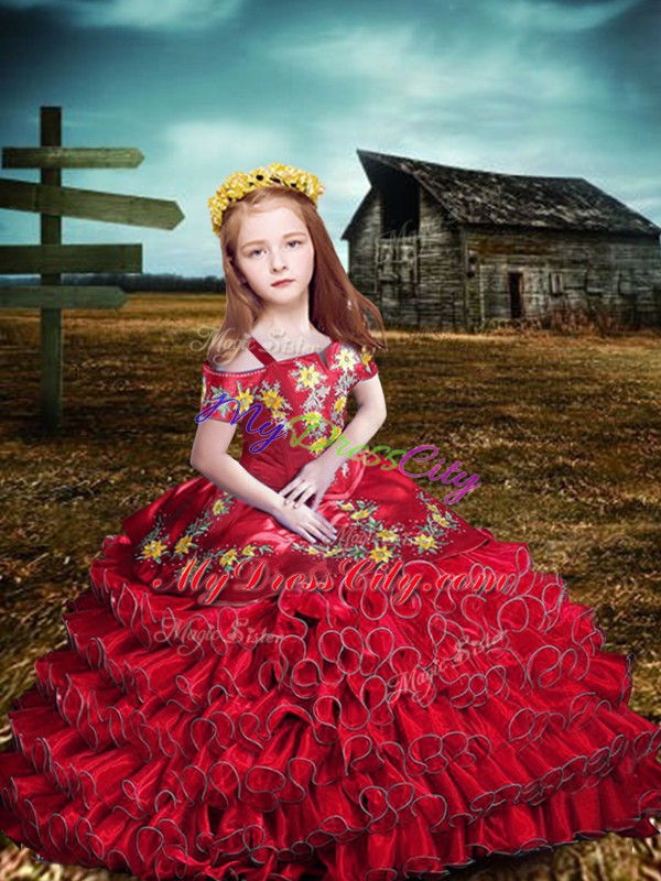 Customized Organza Off The Shoulder Short Sleeves Lace Up Embroidery and Ruffled Layers Kids Formal Wear in Red