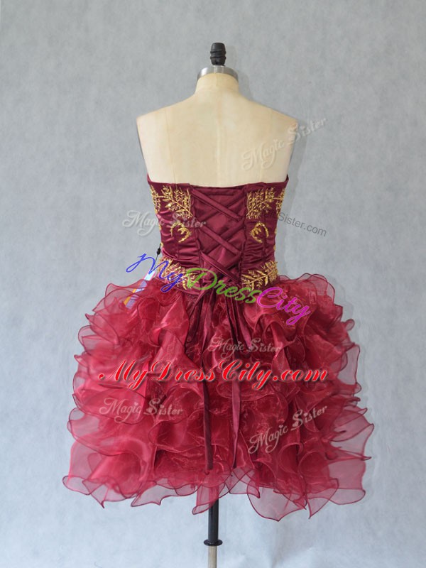 Smart Wine Red Ball Gowns Sweetheart Sleeveless Organza Mini Length Lace Up Embroidery and Ruffles Dress for Prom