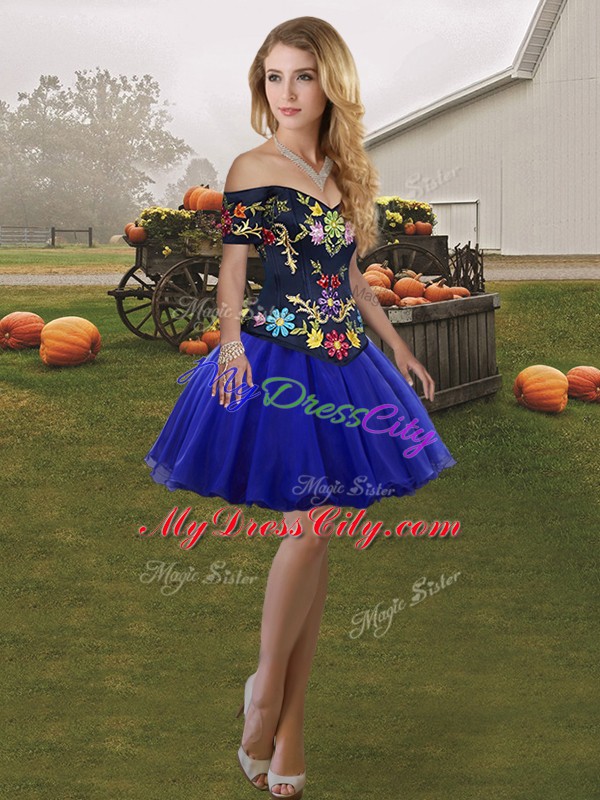 Off The Shoulder Sleeveless Dress for Prom Mini Length Embroidery Royal Blue Tulle