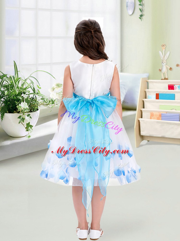 White Tulle Zipper Flower Girl Dresses Sleeveless Knee Length Appliques and Belt