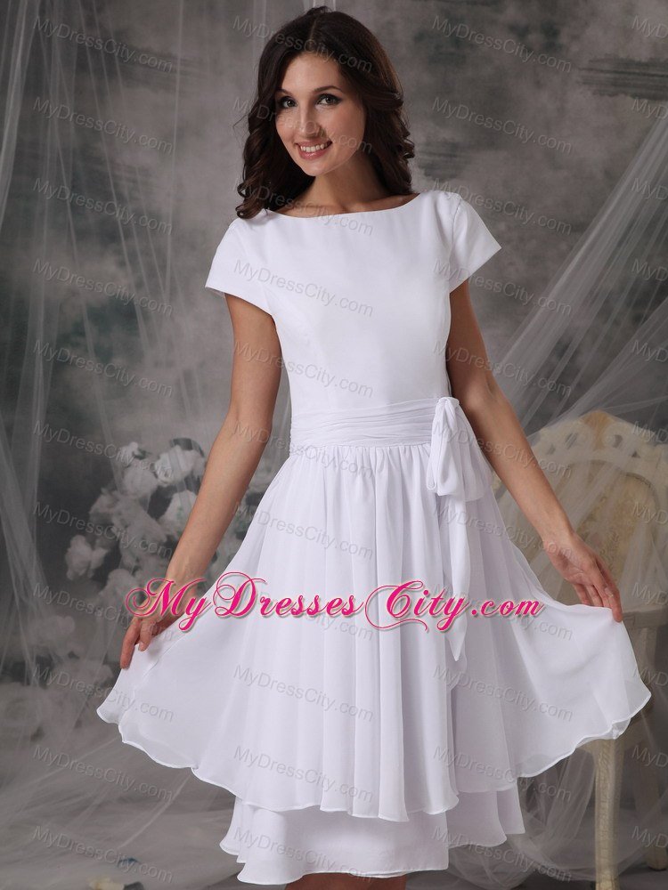 Bateau Knee-length White Chiffon Short Sleeves Bridesmaid Dress