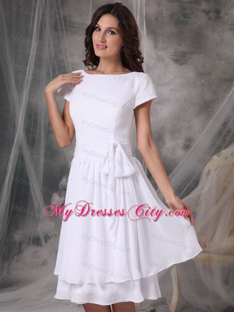 Bateau Knee-length White Chiffon Short Sleeves Bridesmaid Dress