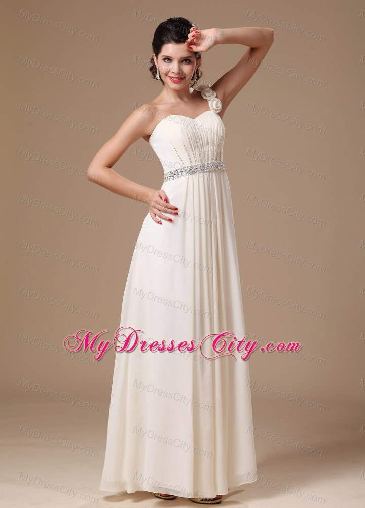 Single Shoulder Beading Ivory Prom Gown with Handmade Flowers