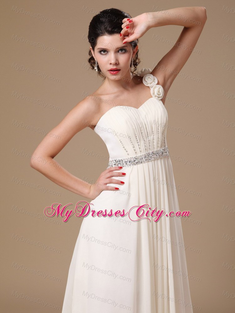 Single Shoulder Beading Ivory Prom Gown with Handmade Flowers