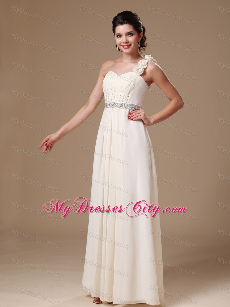 Single Shoulder Beading Ivory Prom Gown with Handmade Flowers
