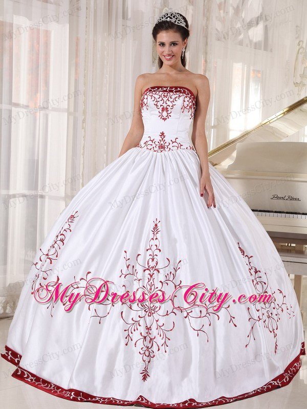 Traditinal White and Wine Red Strapless Embroidery Quinceanera Gowns