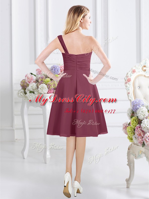 One Shoulder Sleeveless Zipper Knee Length Ruching Bridesmaid Gown
