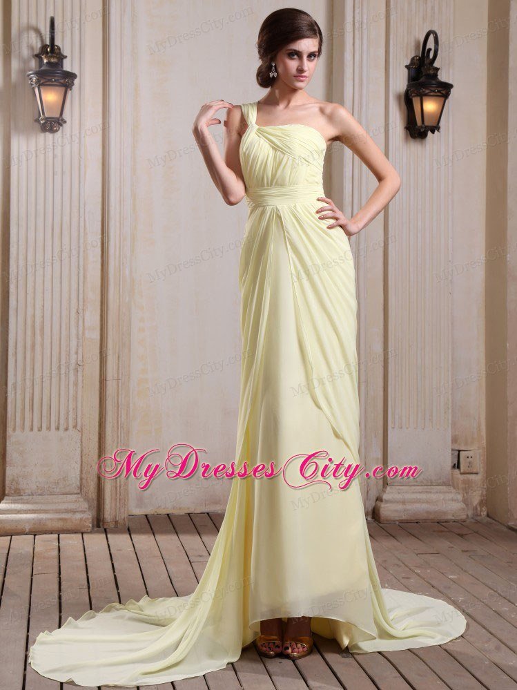 Yellow Green Celebrity Dress With One Shoulder and Court Train