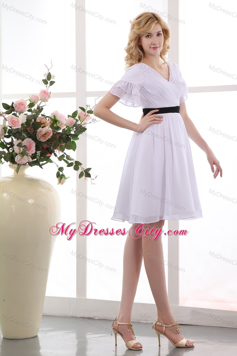 Simple White A-line Mini-length Chiffon Ruched V-neck Dresses For Bridesmaid
