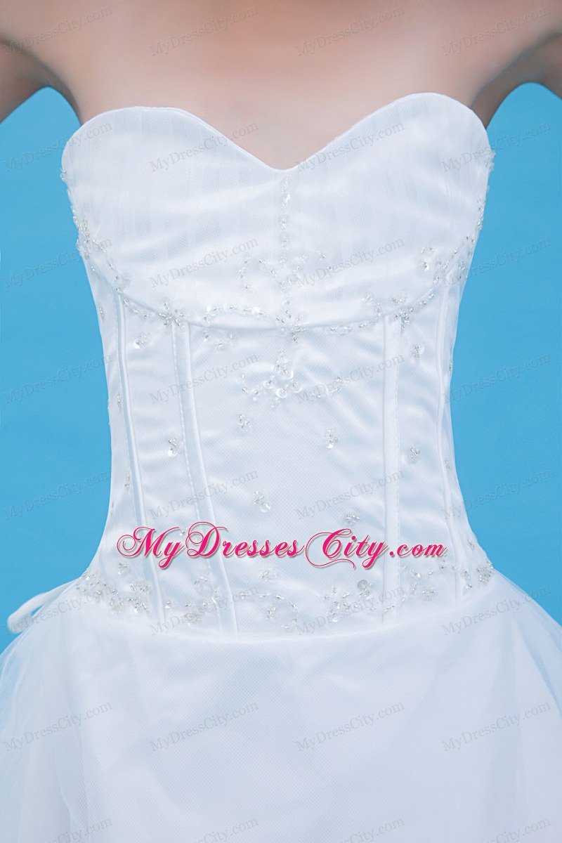 2013 Sweetheart Floor-length Appliques Decorate Flower Girl Dress in Tulle