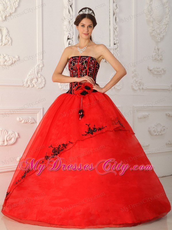 Red Strapless Beading Long Quinceanera Dress with Black Appliques