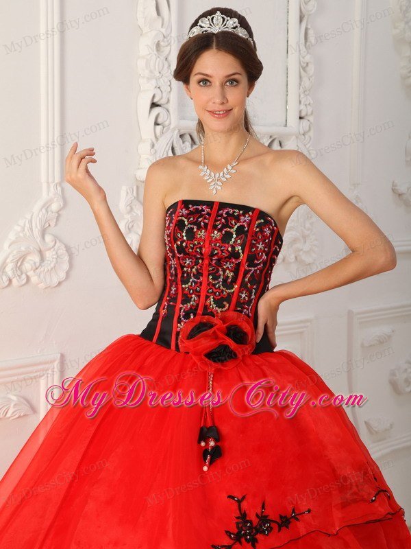 Red Strapless Beading Long Quinceanera Dress with Black Appliques