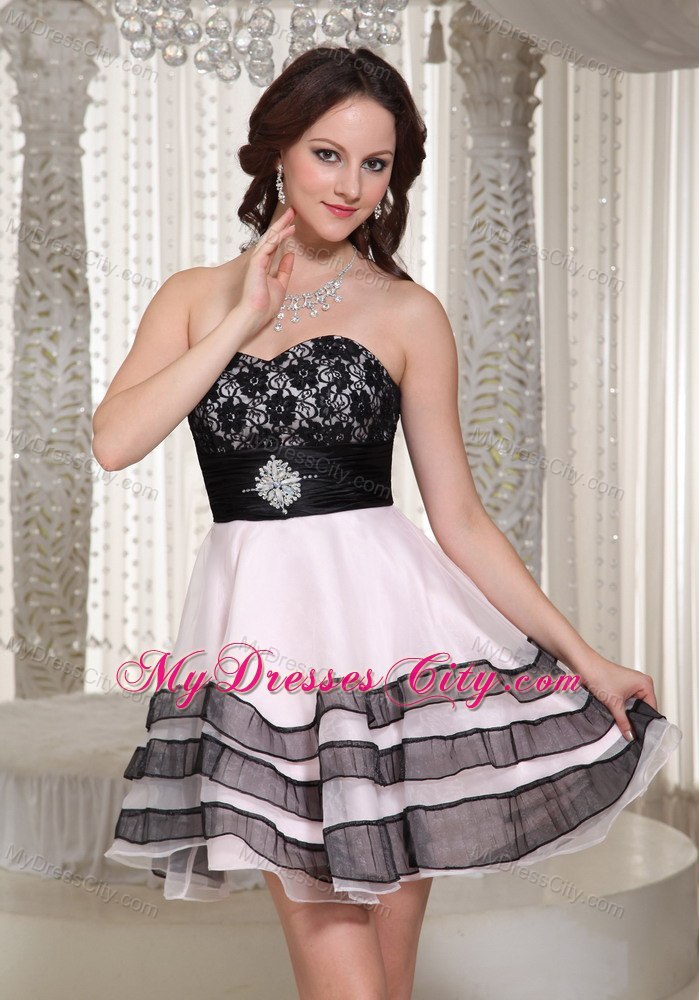 Sweetheart Appliques Beading Mini-length Black Hem Cocktail Dress