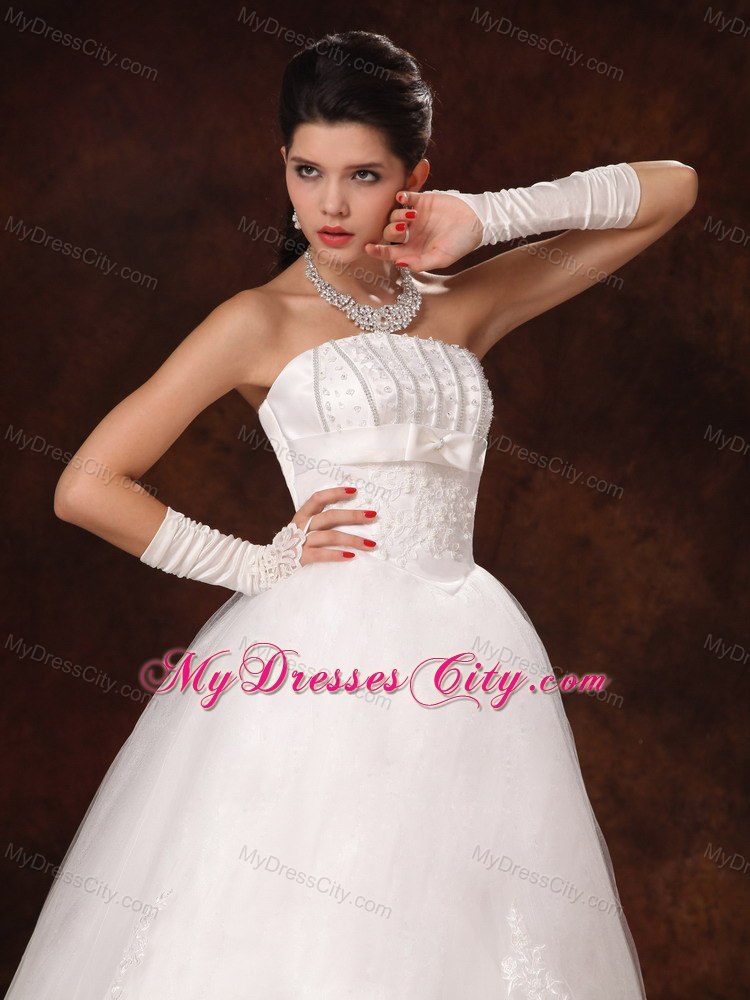 New Style Beading Decorate Waist Strapless Wedding Gowns for 2013