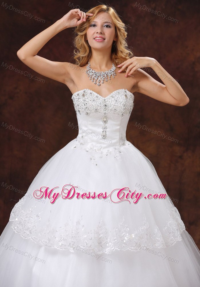 Beaded Sweetheart Neckline Puffy Tulle Ball Gown 2013 Wedding Dress