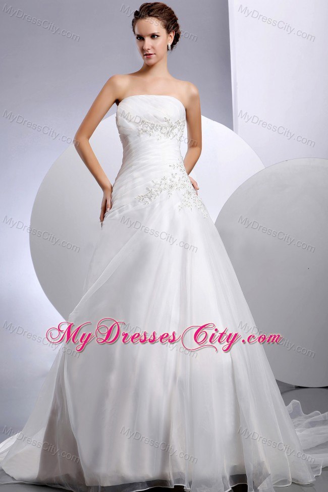 2013 Custom Made Strapless A-line Appliques Bridal Dress With Court Train