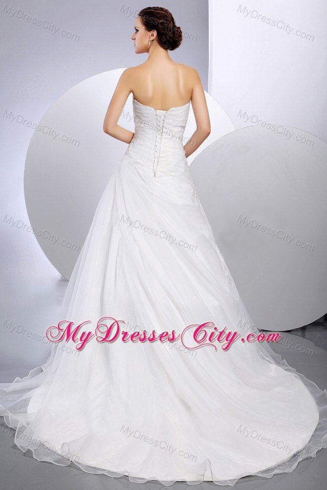 2013 Custom Made Strapless A-line Appliques Bridal Dress With Court Train