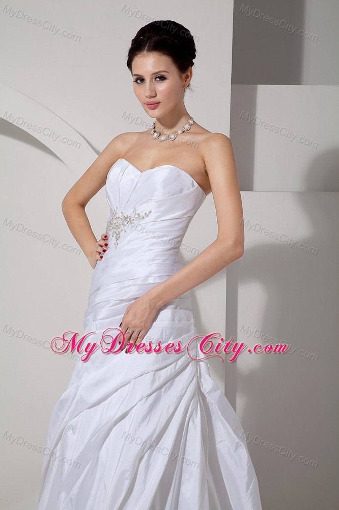 Modern A-line Sweetheart Appliques and Ruches Wedding Dress with Train