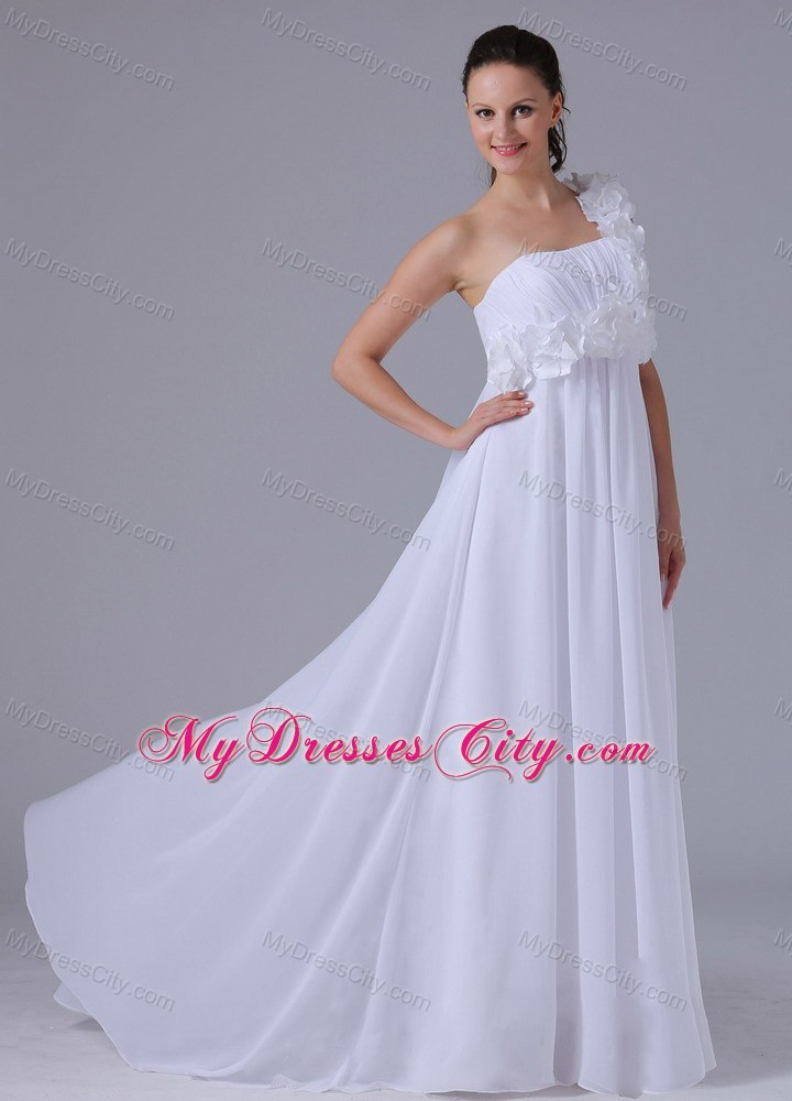 Romantic Wedding Dress with Flower Decorated One Shoulder