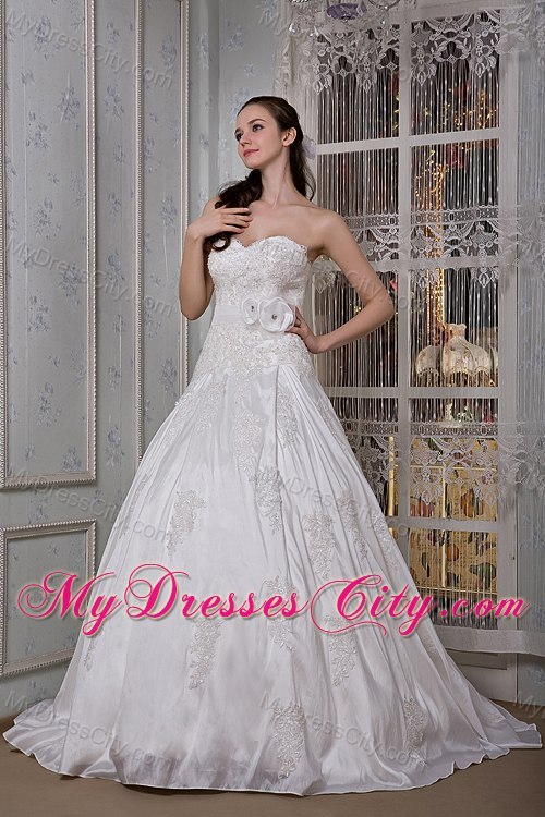 Taffeta Sweetheart Appliques Bridal Gowns with Flower on Sash