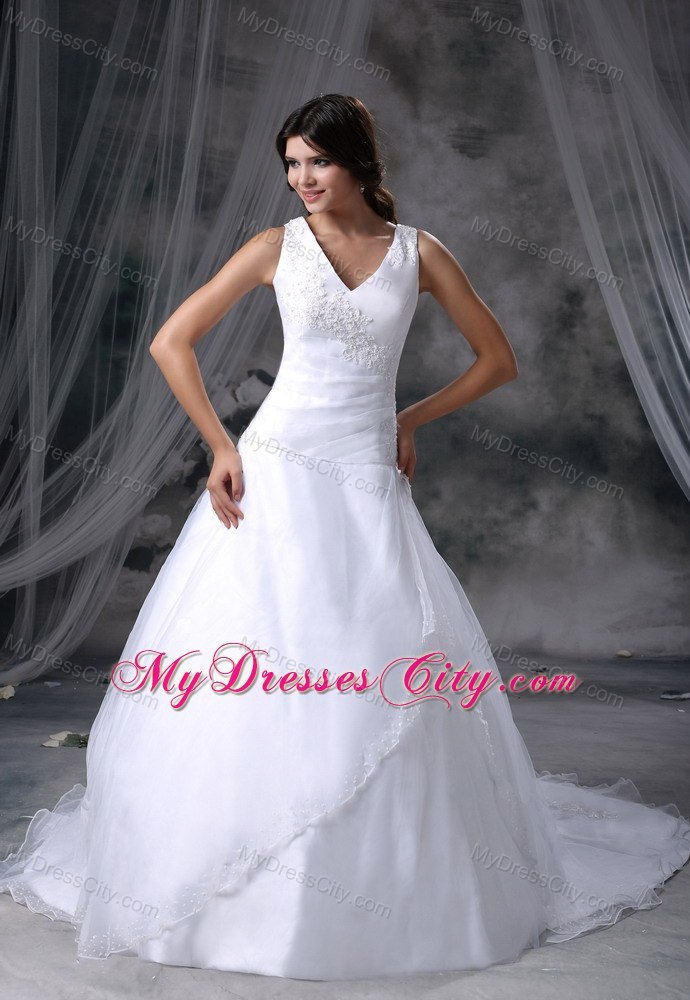 Appliques V-neck Chapel Train 2013 Wedding Anniversary Dress for Church
