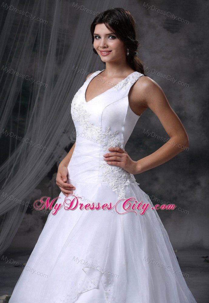 Appliques V-neck Chapel Train 2013 Wedding Anniversary Dress for Church