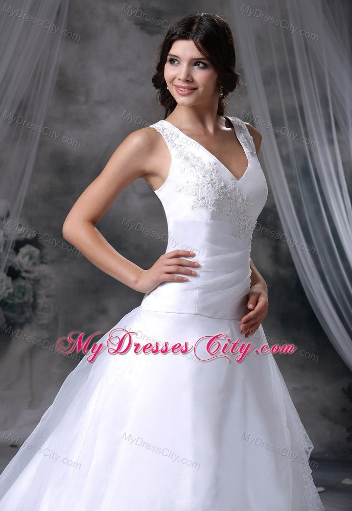 Appliques V-neck Chapel Train 2013 Wedding Anniversary Dress for Church