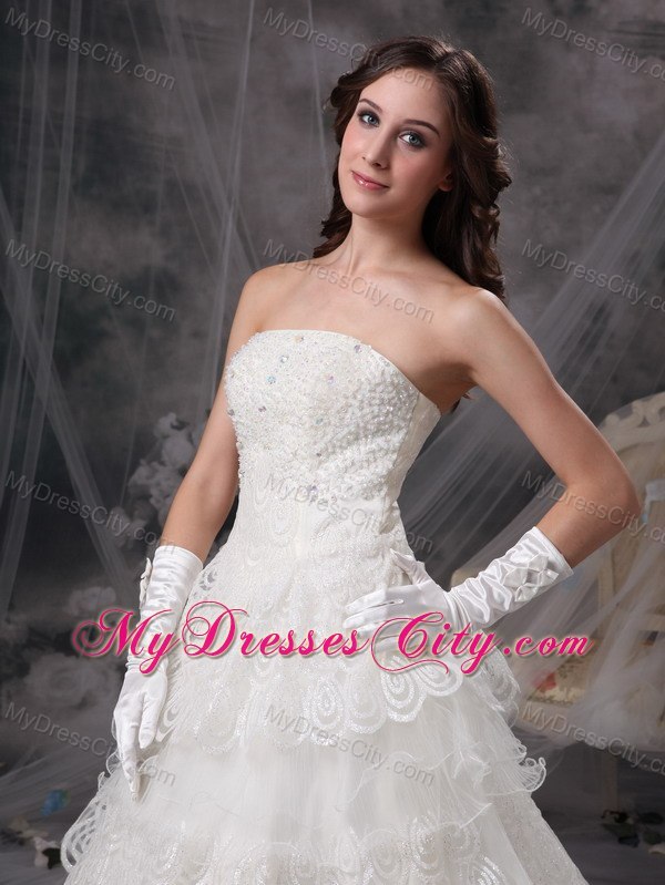 Pretty Strapless Beaded Lace Tiers Garden Wedding Bridal Gown with Gloves