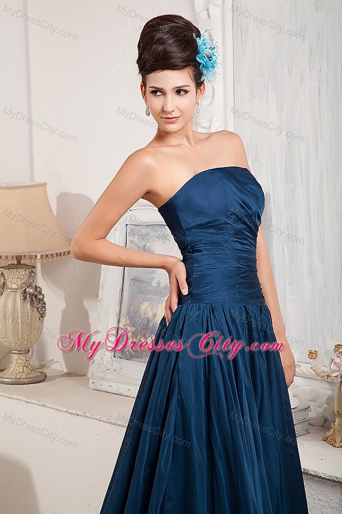 Elegant Peacock Green Princess Strapless Ruched Evening Dress