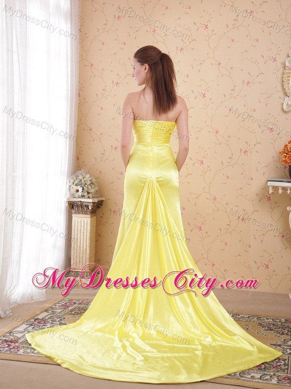 Light Yellow Sweetheart Watteau Train Prom Dress with Beading
