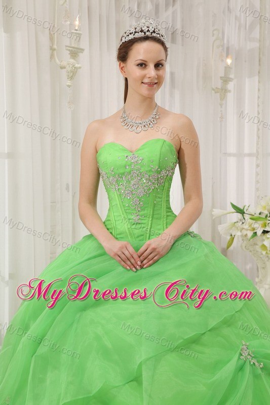 Sweetheart Beaded Appliques Spring Green Quinceanera Gowns