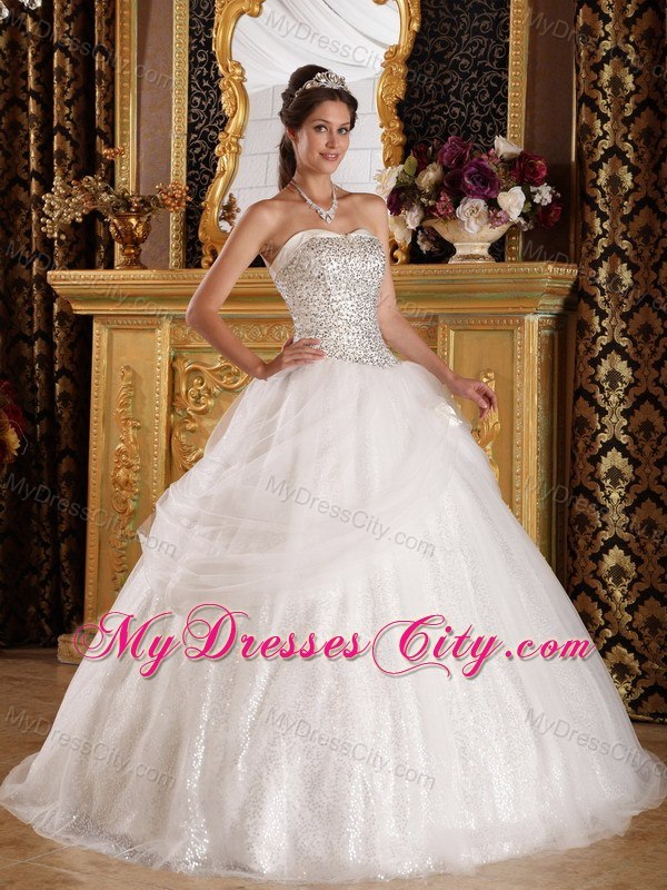 Cheap Sequined Sweetheart Beaded White Quinceanera Dresses