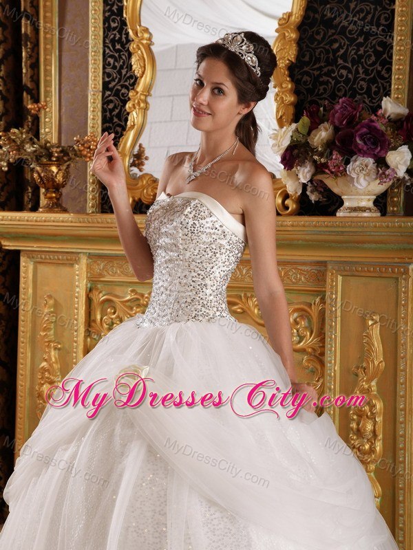 Cheap Sequined Sweetheart Beaded White Quinceanera Dresses