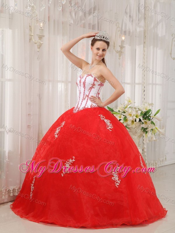 Pretty Sweetheart Appliques Red and White Quinceanera Gowns